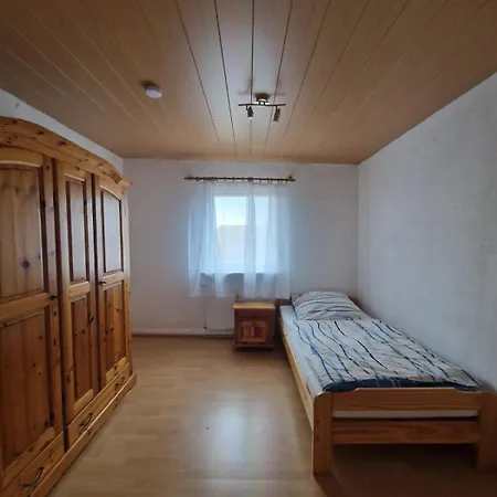 Apartment 3 Mit Gartennutzung In Zu Vermieten